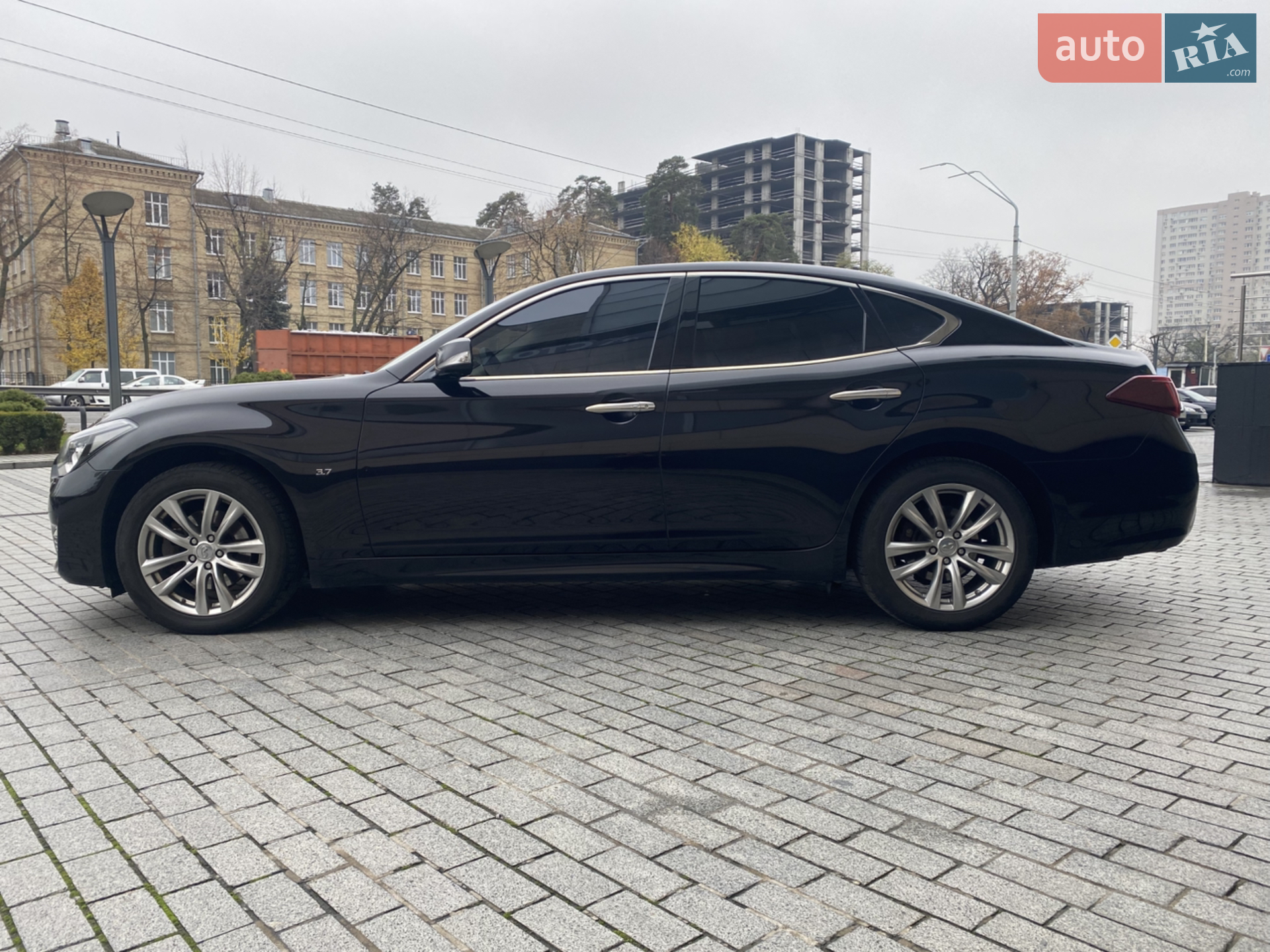 2017 Infiniti Q70 - мініатюра 7