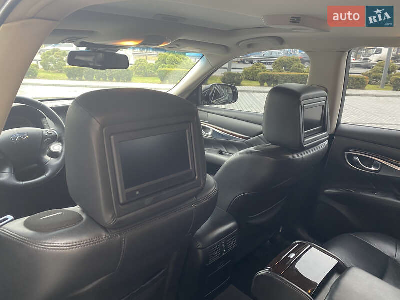 Седан Infiniti Q70 2017 в Києві