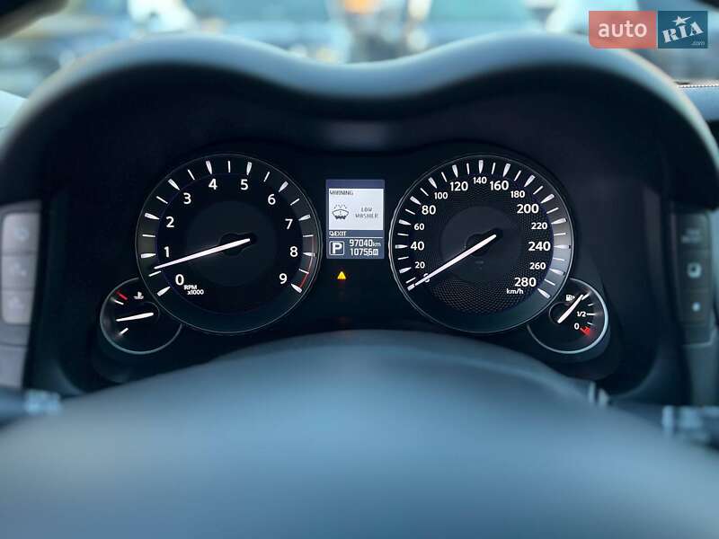 Седан Infiniti Q70 2016 в Івано-Франківську