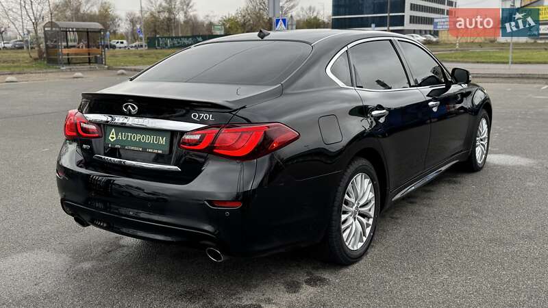 Седан Infiniti Q70 2015 в Києві