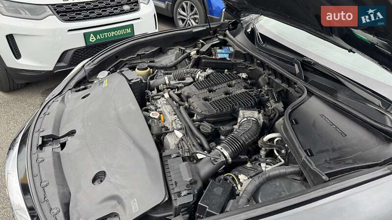 Седан Infiniti Q70 2015 в Києві