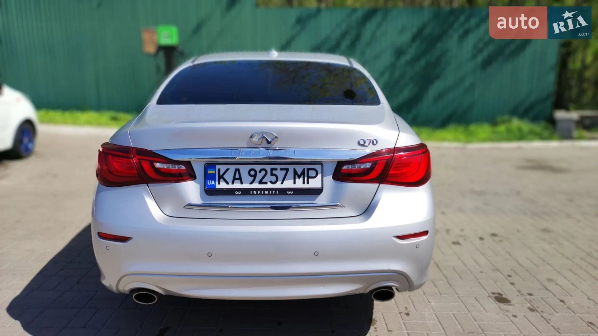 2017 Infiniti Q70 - мініатюра 4
