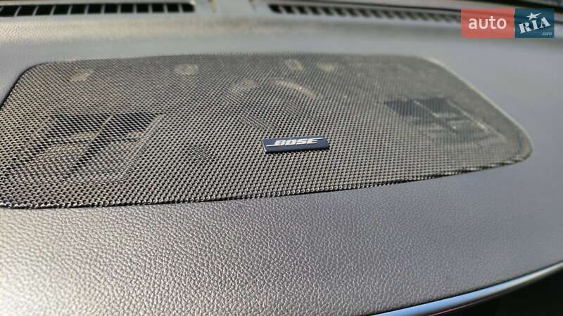 Седан Infiniti Q70 2017 в Киеве фото 19 Седан Infiniti Q70 2017 в Киеве