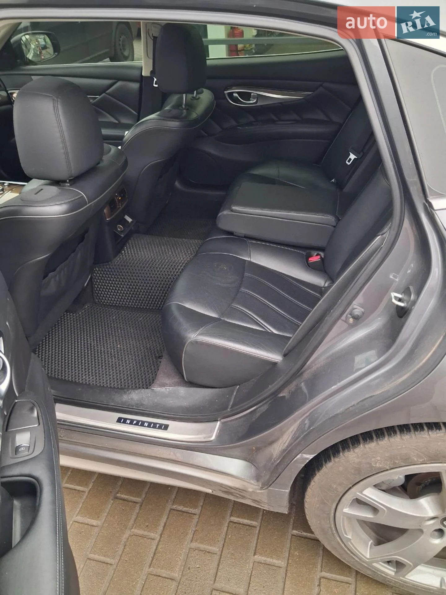 2015 Infiniti Q70 - мініатюра 3