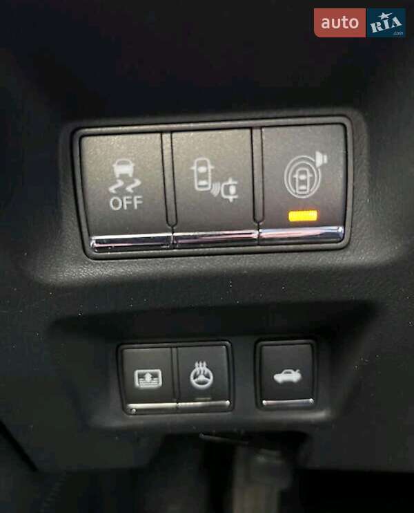 Седан Infiniti Q70 2015 в Києві фото 6 Седан Infiniti Q70 2015 в Києві