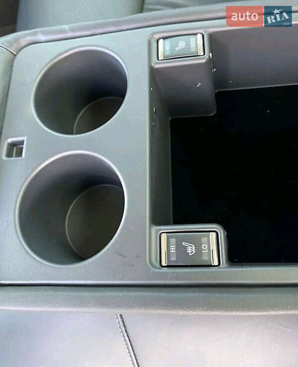 Седан Infiniti Q70 2015 в Києві фото 9 Седан Infiniti Q70 2015 в Києві