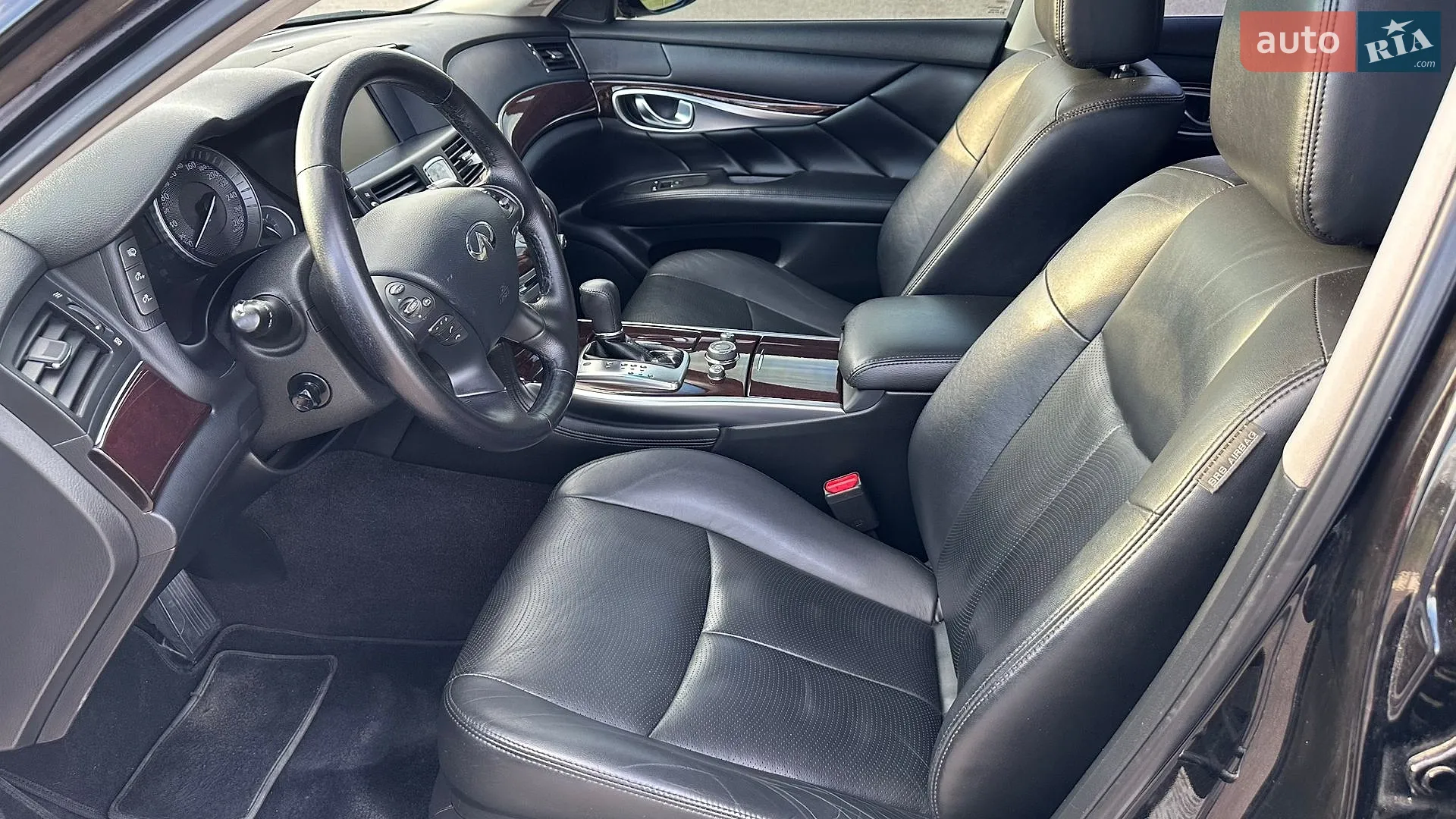 2016 Infiniti Q70 - мініатюра 27