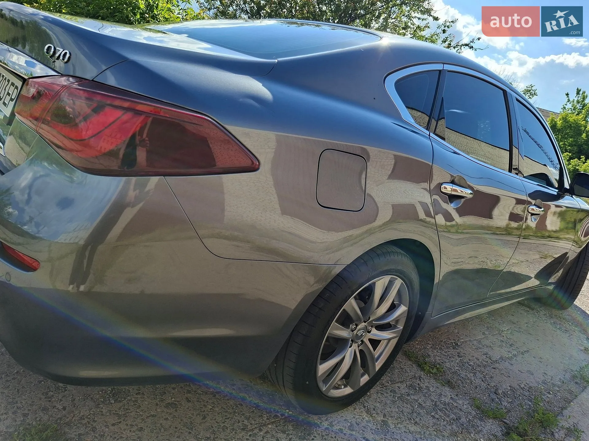 2017 Infiniti Q70 - мініатюра 11
