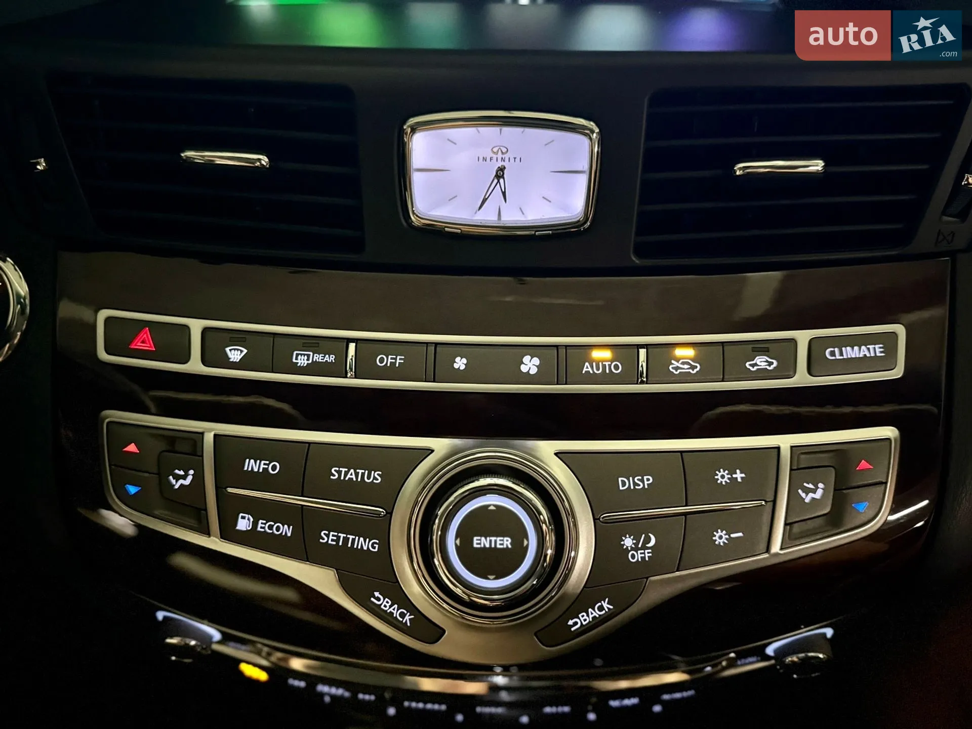 2015 Infiniti Q70 - мініатюра 13