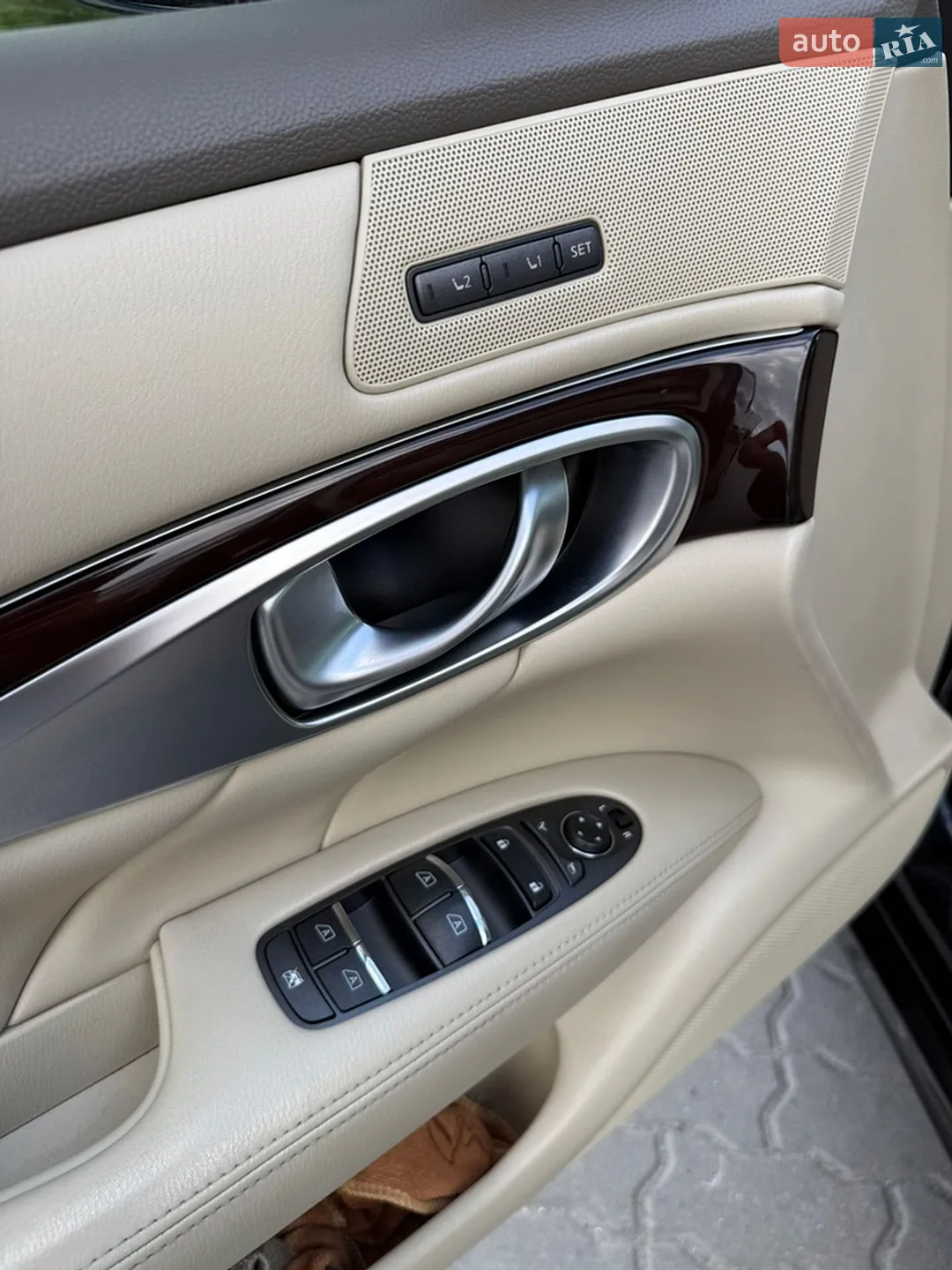 2016 Infiniti Q70 - мініатюра 17