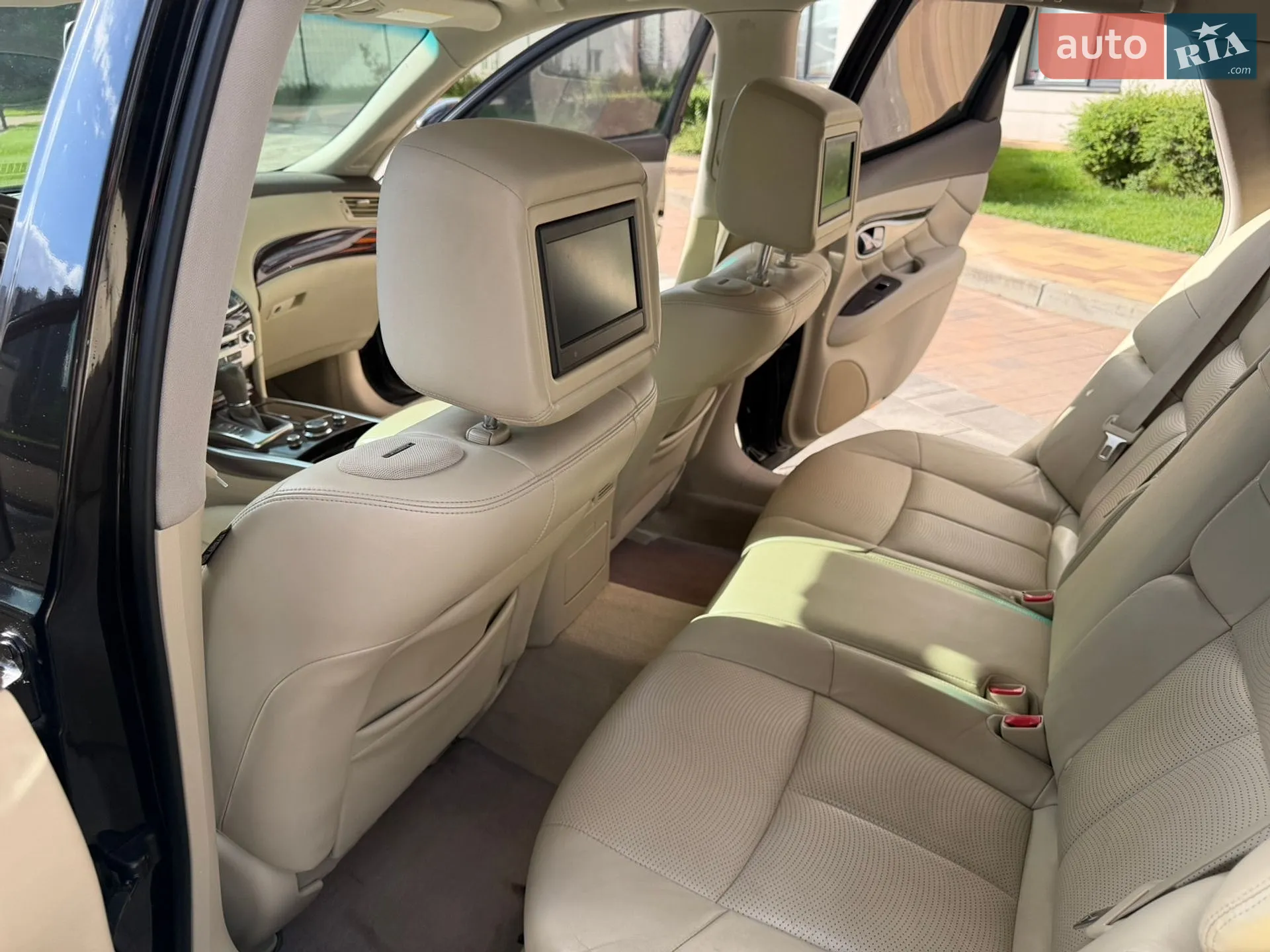 2013 Infiniti Q70 - мініатюра 16