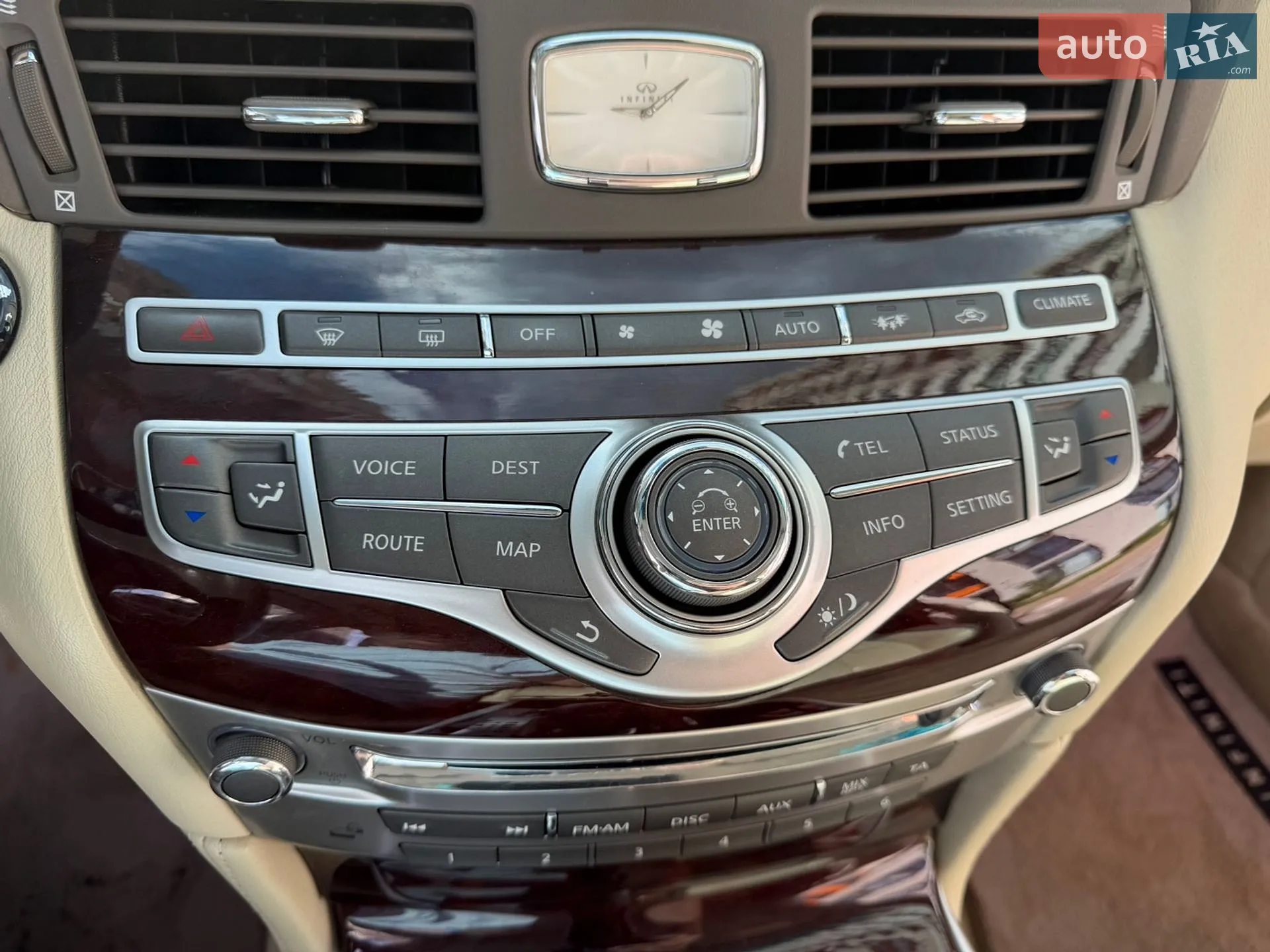2013 Infiniti Q70 - мініатюра 35