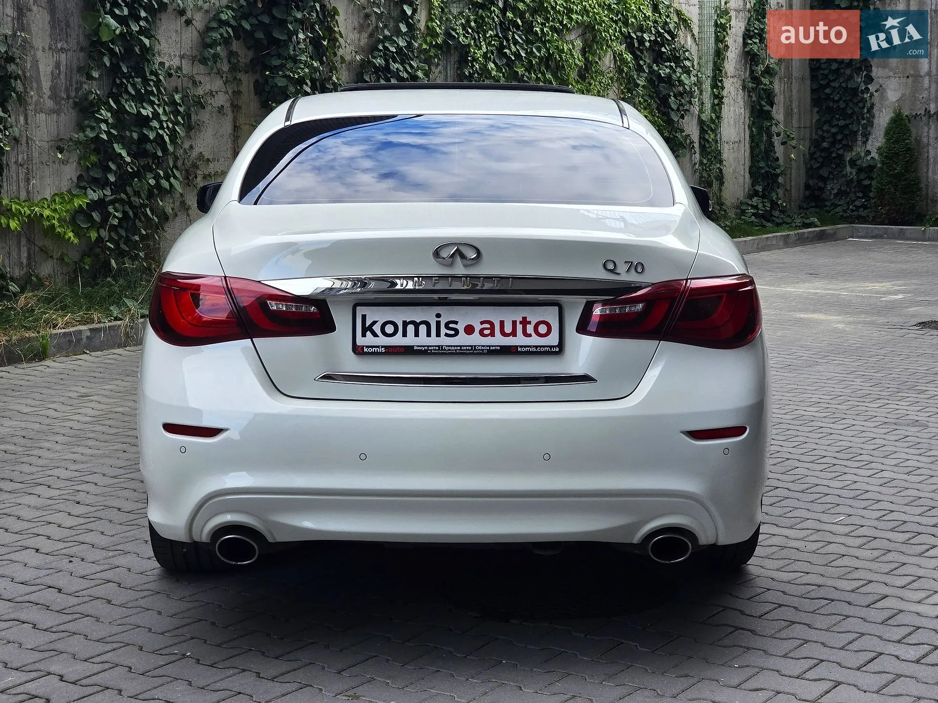 2017 Infiniti Q70 - мініатюра 8