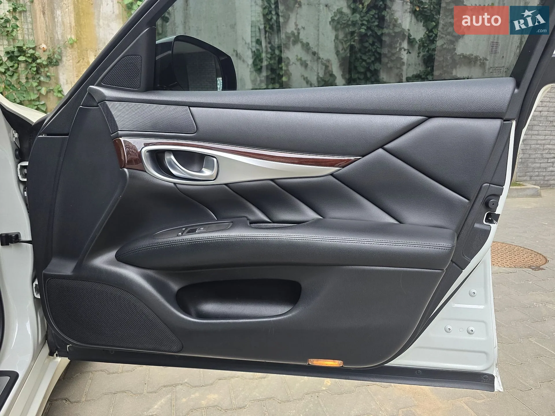 2017 Infiniti Q70 - мініатюра 50