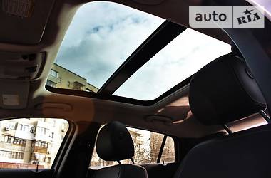 Позашляховик / Кросовер Infiniti QX30 2016 в 