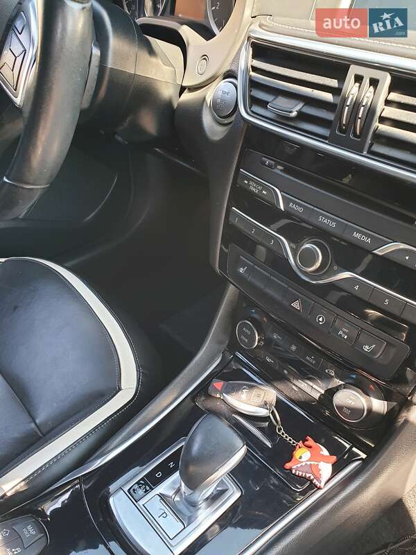 Внедорожник / Кроссовер Infiniti QX30 2016 в Черновцах