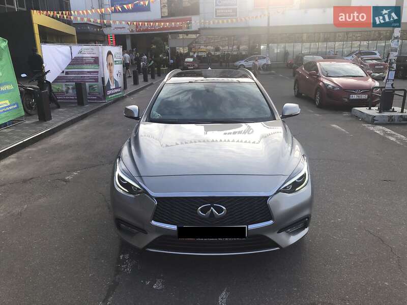 Внедорожник / Кроссовер Infiniti QX30 2016 в Киеве