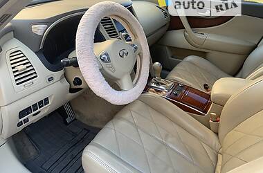 Внедорожник / Кроссовер Infiniti QX30 2012 в 