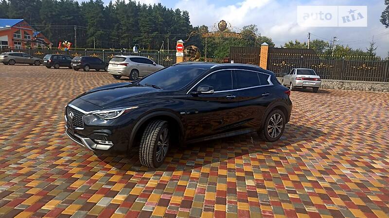 Infiniti QX30 AWD