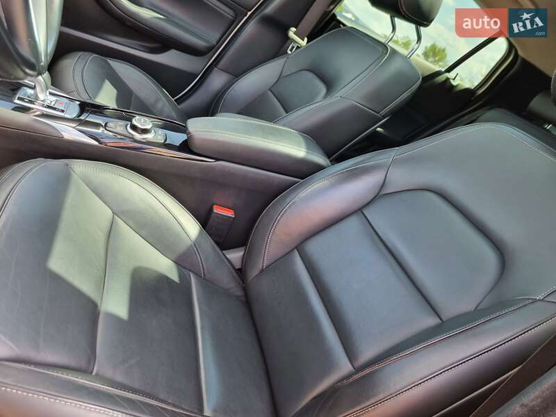 Внедорожник / Кроссовер Infiniti QX30 2016 в Днепре