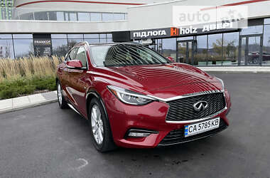 Внедорожник / Кроссовер Infiniti QX30 2016 в 