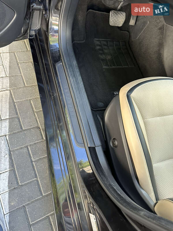 Внедорожник / Кроссовер Infiniti QX30 2018 в Киеве