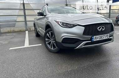 Внедорожник / Кроссовер Infiniti QX30 2016 в Киеве