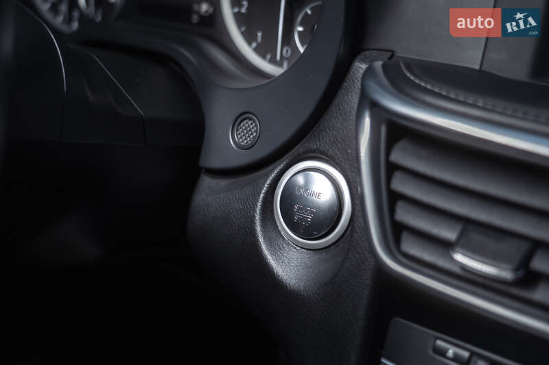 Внедорожник / Кроссовер Infiniti QX30 2017 в Полтаве