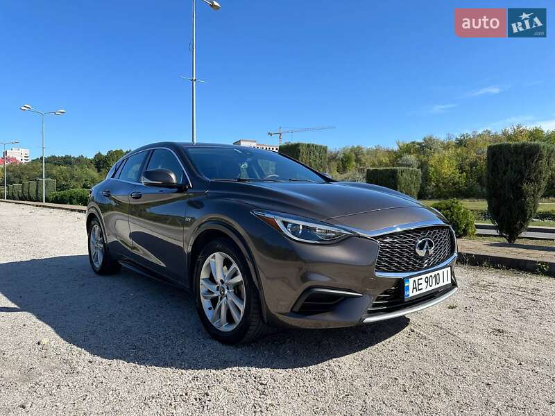 Внедорожник / Кроссовер Infiniti QX30 2017 в Днепре фото 3 Внедорожник / Кроссовер Infiniti QX30 2017 в Днепре