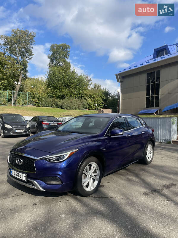 Внедорожник / Кроссовер Infiniti QX30 2017 в Киеве