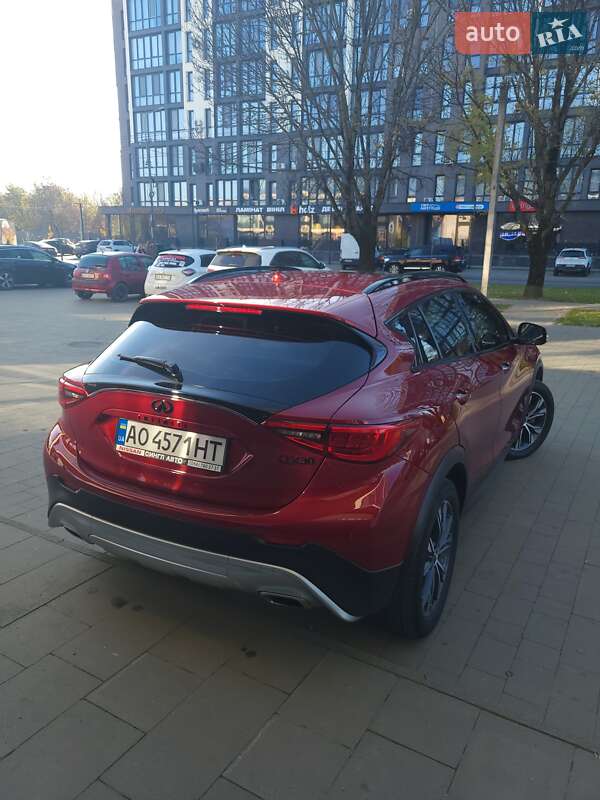 Внедорожник / Кроссовер Infiniti QX30 2017 в Ужгороде