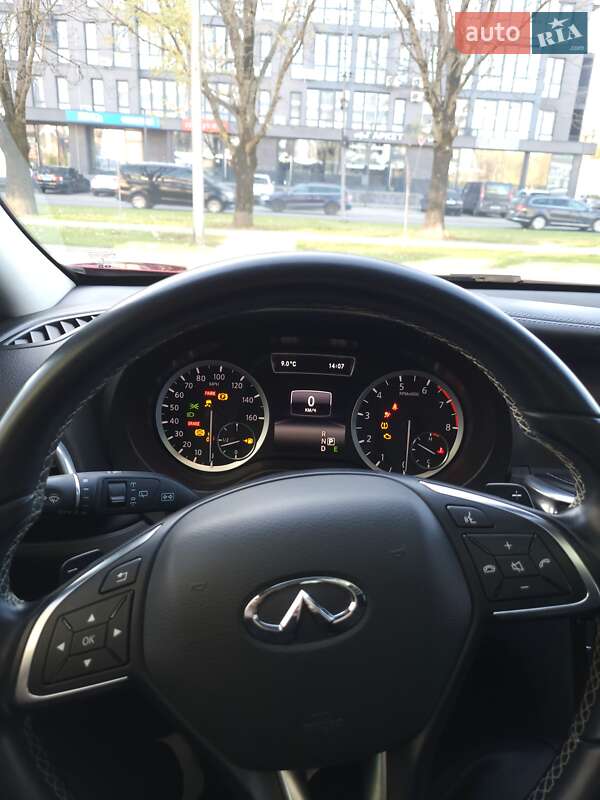 Внедорожник / Кроссовер Infiniti QX30 2017 в Ужгороде