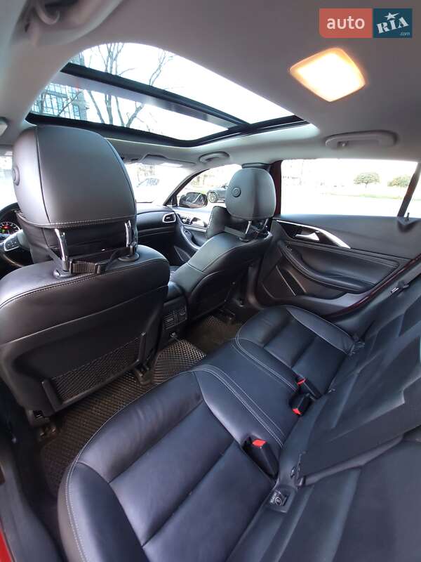 Внедорожник / Кроссовер Infiniti QX30 2017 в Ужгороде