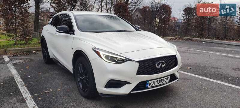 Позашляховик / Кросовер Infiniti QX30 2018 в Києві