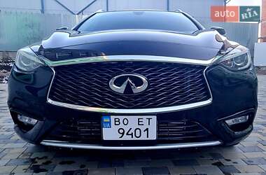 Позашляховик / Кросовер Infiniti QX30 2016 в Чернівцях