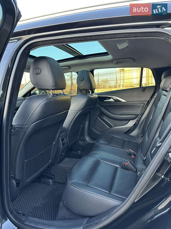 Внедорожник / Кроссовер Infiniti QX30 2017 в Болграде