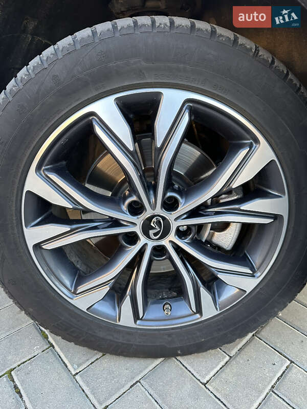 Внедорожник / Кроссовер Infiniti QX30 2017 в Болграде