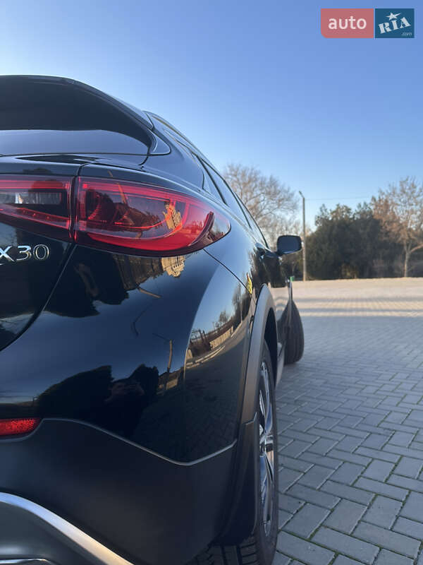 Внедорожник / Кроссовер Infiniti QX30 2017 в Болграде