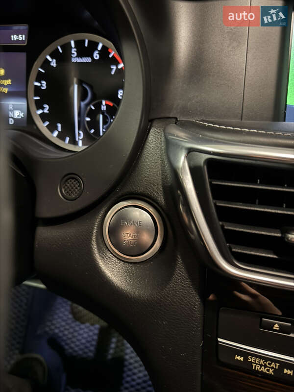 Внедорожник / Кроссовер Infiniti QX30 2016 в Днепре