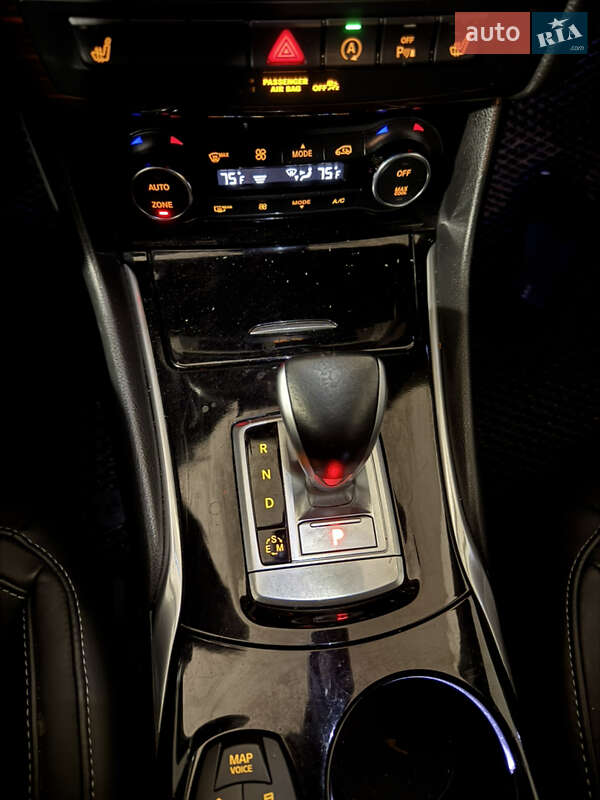 Внедорожник / Кроссовер Infiniti QX30 2016 в Днепре