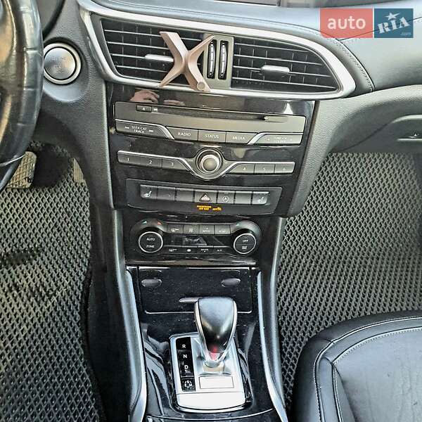 Позашляховик / Кросовер Infiniti QX30 2016 в Черкасах