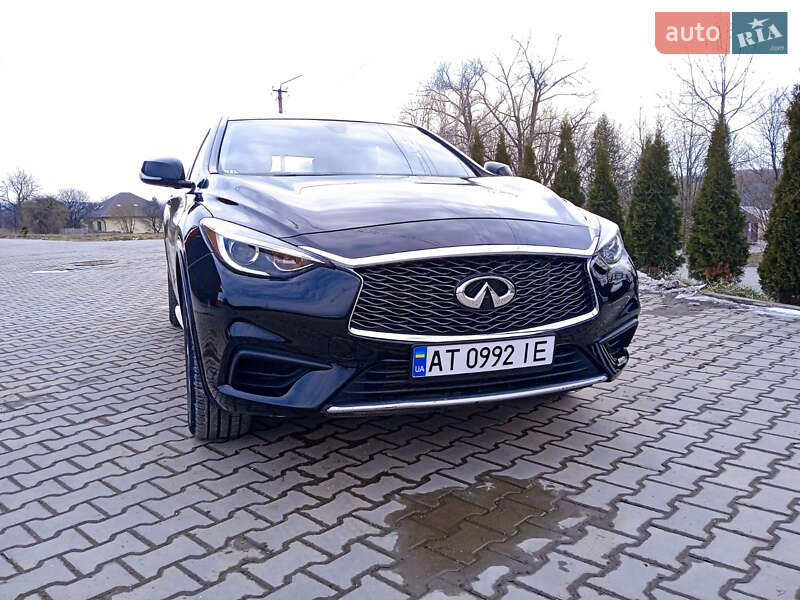 Внедорожник / Кроссовер Infiniti QX30 2017 в Ивано-Франковске
