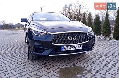 Позашляховик / Кросовер Infiniti QX30 2017 в Івано-Франківську