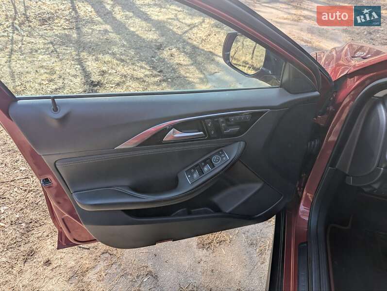 Внедорожник / Кроссовер Infiniti QX30 2017 в Киеве фото 16 Внедорожник / Кроссовер Infiniti QX30 2017 в Киеве