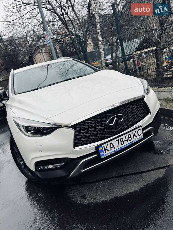 Infiniti QX30 2017