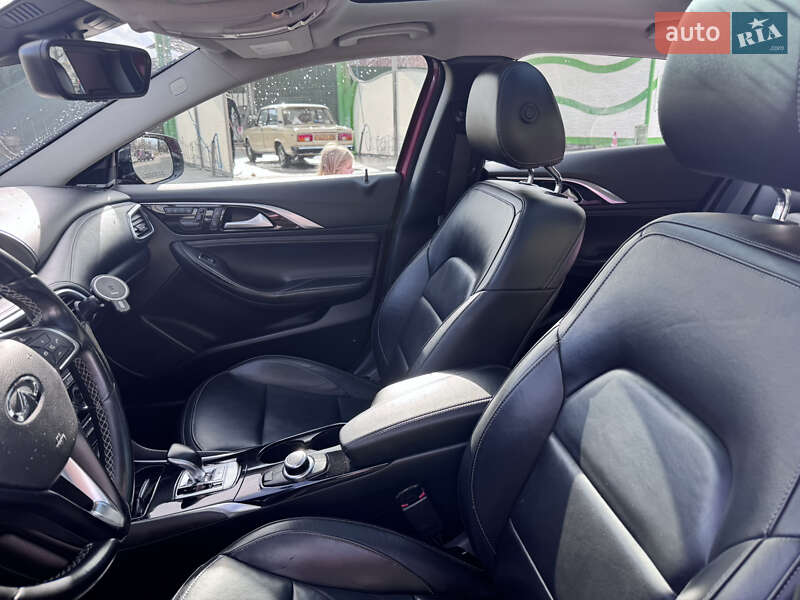 Внедорожник / Кроссовер Infiniti QX30 2017 в Хмельницком