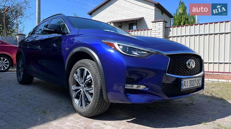 Infiniti QX30 2016