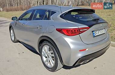 Внедорожник / Кроссовер Infiniti QX30 2017 в 