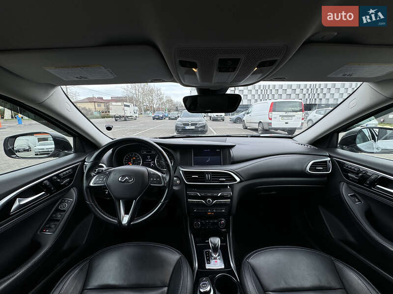 Внедорожник / Кроссовер Infiniti QX30 2017 в Одессе