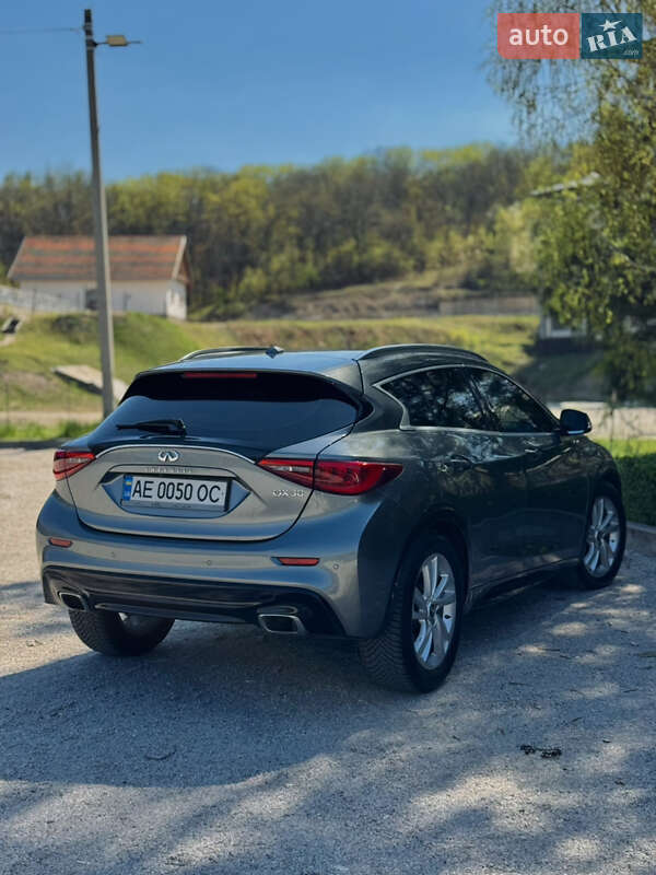 Внедорожник / Кроссовер Infiniti QX30 2016 в Днепре